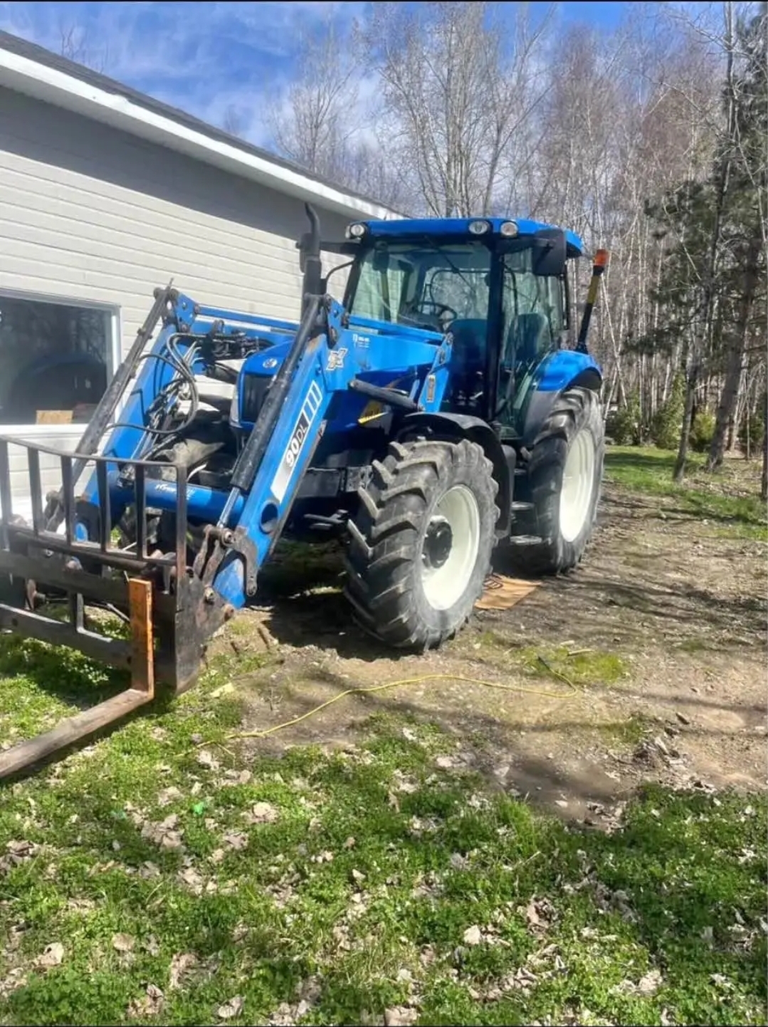 New Holland T6030 2011